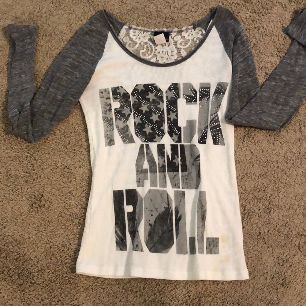 Long sleeve t shirt